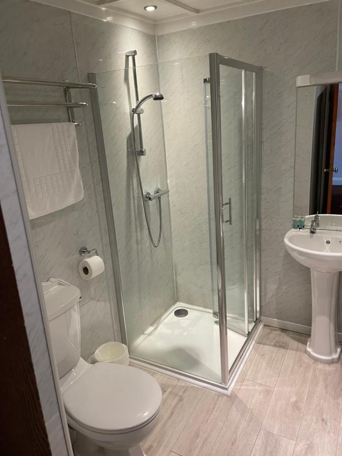 The George Hotel Уитби Экстерьер фото