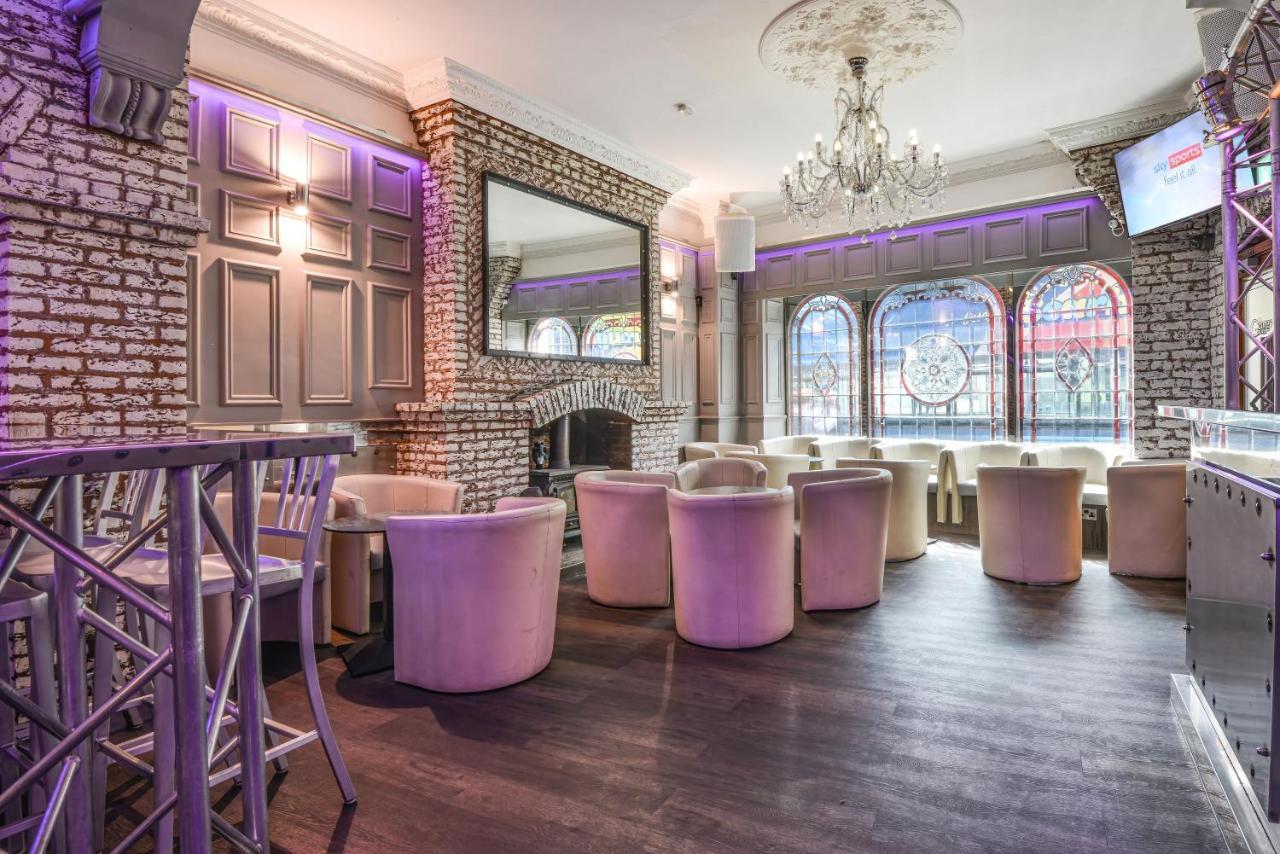 The George Hotel Уитби Экстерьер фото