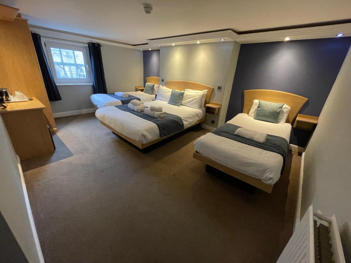 The George Hotel Уитби Экстерьер фото
